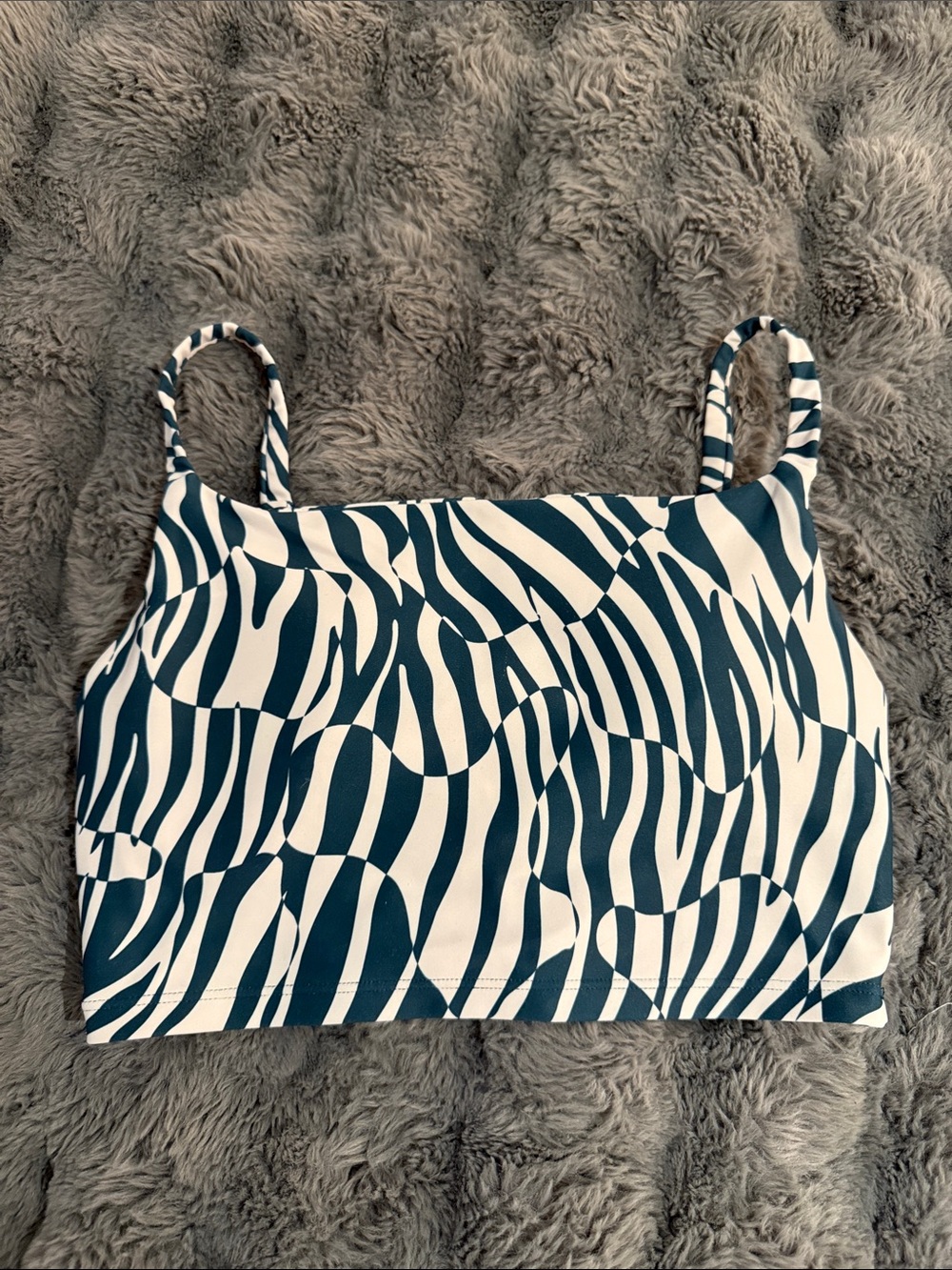 Sage White & Teal Wave-Stripe Cropped Tank